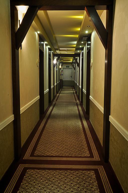Ahotel Czechowice-Dziedzice Exterior photo